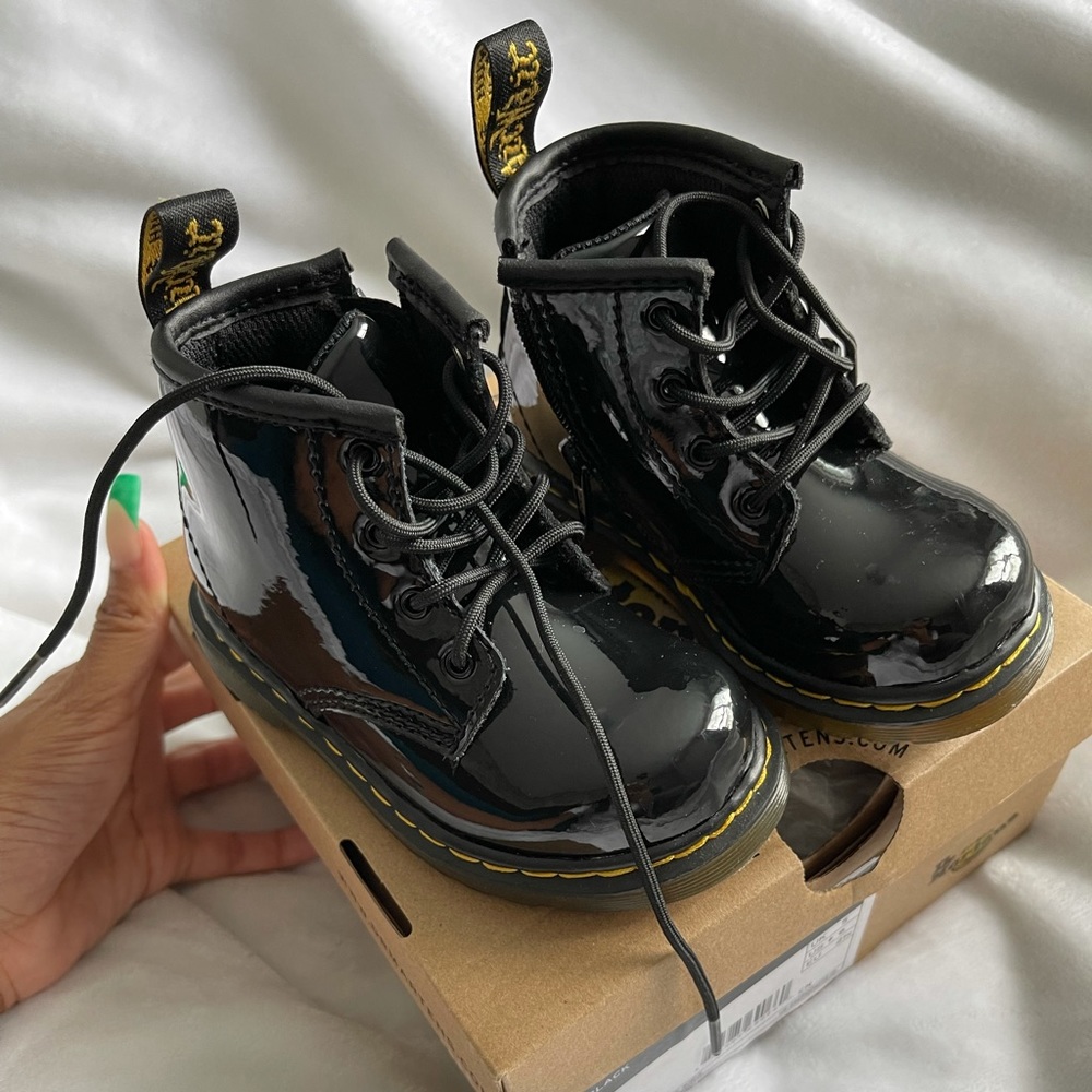 ✨Brand New✨ toddler Patent Dr.Martens